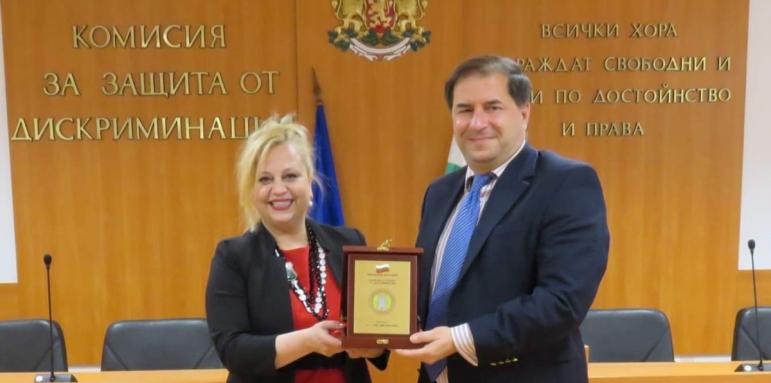 Борислав Цеков с награда от Комисията за защита от дискриминация